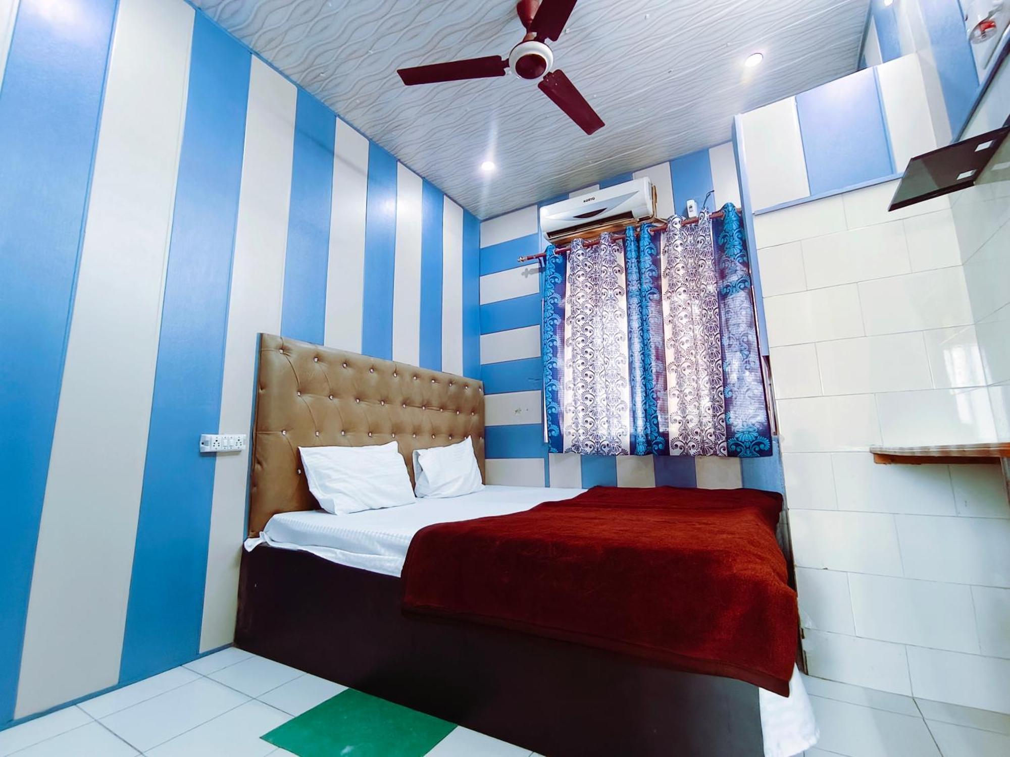 Hotel India Inn Walking Distance From Taj Mahal-- Rooftop Taj Mahal View Agra  Exterior foto